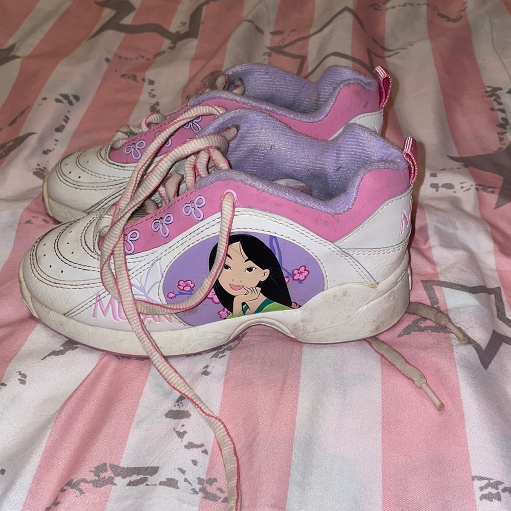 Girls’ Disney “Mulan” High-Top Shoes Size 1